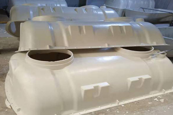 對玻璃鋼模壓化糞池進行選擇時要清楚哪些問題 對玻璃鋼模壓化糞池進行選擇時要清楚哪些問題