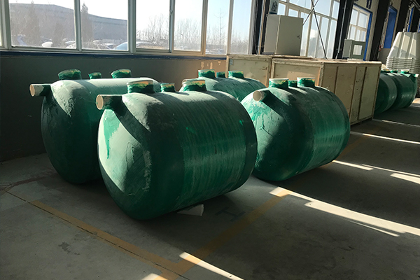 玻璃鋼化糞池是怎么讓農(nóng)村廁所變得衛(wèi)生的 玻璃鋼化糞池是怎么讓農(nóng)村廁所變得衛(wèi)生的